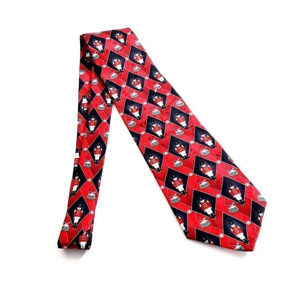 Yule Tie Greetings Hallmark Nutcracker Jacquard Print Red Black Wide Silk Tie‎ - Picture 7 of 7